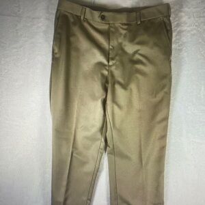 Men's Classic Straight Chino Pants in Khaki